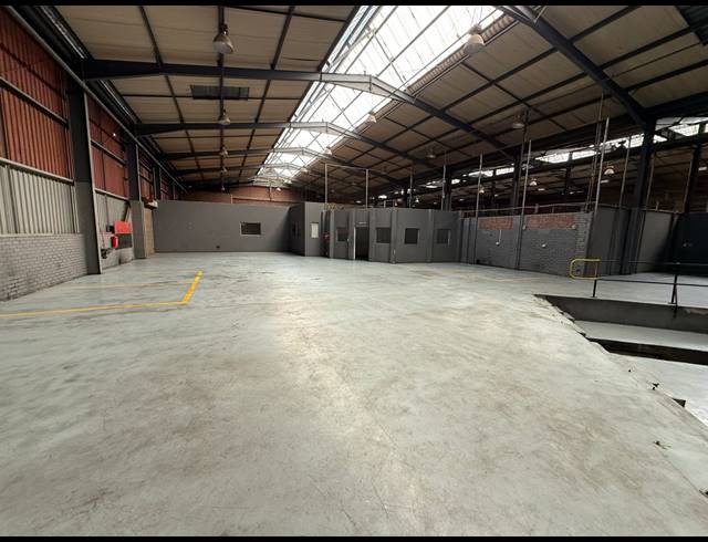 703M² WAREHOUSE TO LET IN CHLOORKOP